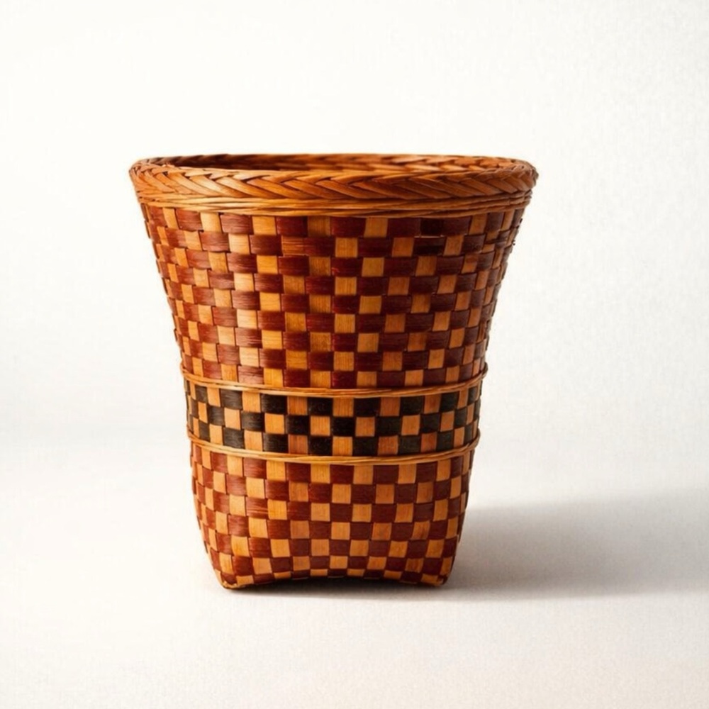STUNNING PLANT HOLDER CHECKERED‎ WOVEN BOHO BASKET BROWN/TAN/BLACK EUC